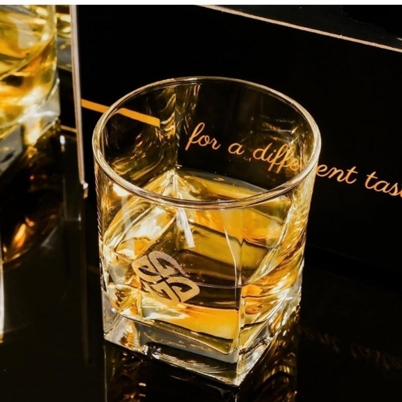 Brand New Set of 4 Luxury Whiskey Glasses Crystal Barware Gift Made in Europe - Picture 3 of 12